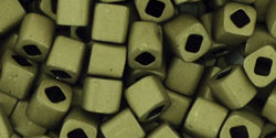 TOHO - Cube 4mm : Matte-Color Dk Olive